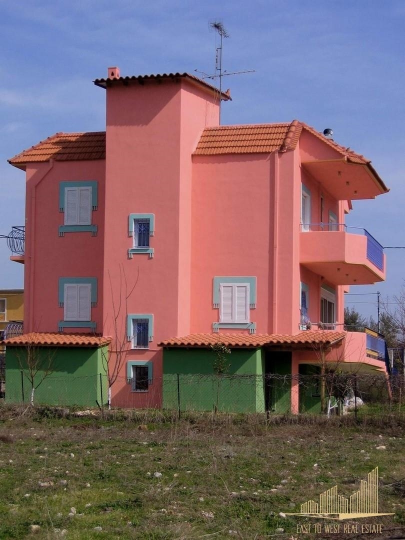 (In vendita) Casa Casa a schiera || East Attica/ Oropos - 200 Metri Quadrati   , 450.000€ 