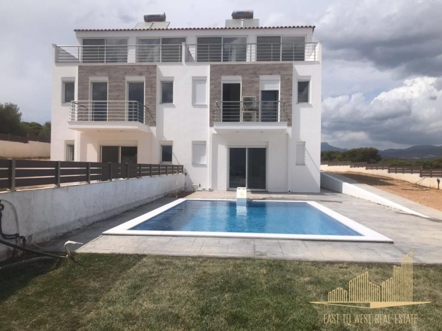 (For Sale) Residential Residence complex || Korinthia/Loutraki-Perachora - 1.270 Sq.m, 3 Bedrooms, 450.000€ 