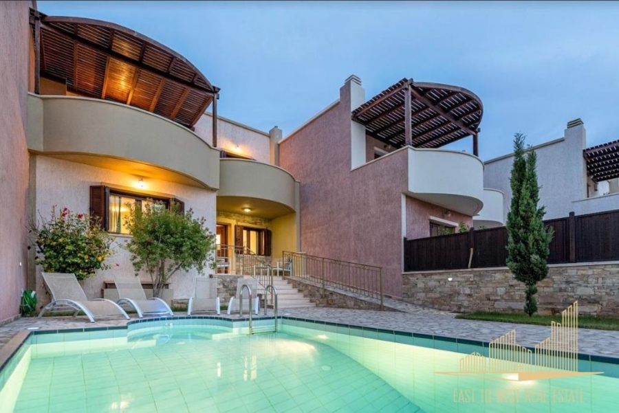 (Продава се) Къща  Вила || Lasithi/Makrys Gialos - 220 кв.м., 4 Спални, 510.000€ 