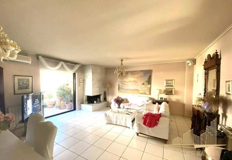 (Продава се) Къща  Апартамент || Athens South/Alimos - 120 кв.м., 3 Спални, 370.000€ 